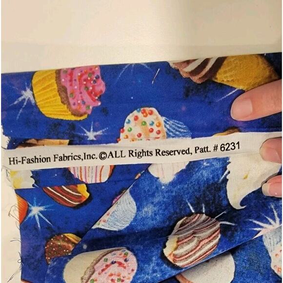 Treats Cotton Fabric Ice Cream Sonuts Cupcakes Fark Blue Birthday 0.75 Yards New - Picture 5 of 5